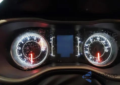 2017 Jeep Cherokee Latitude Fwd z USA, uszkodzony, nr VIN 1C4PJLCS8HW613633